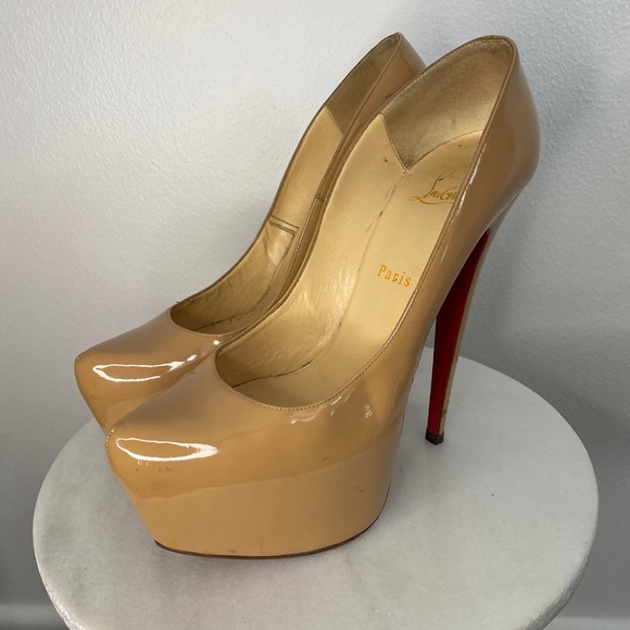 Daffodile Christian Louboutin Nude Size 40 - Picture 1 of 4
